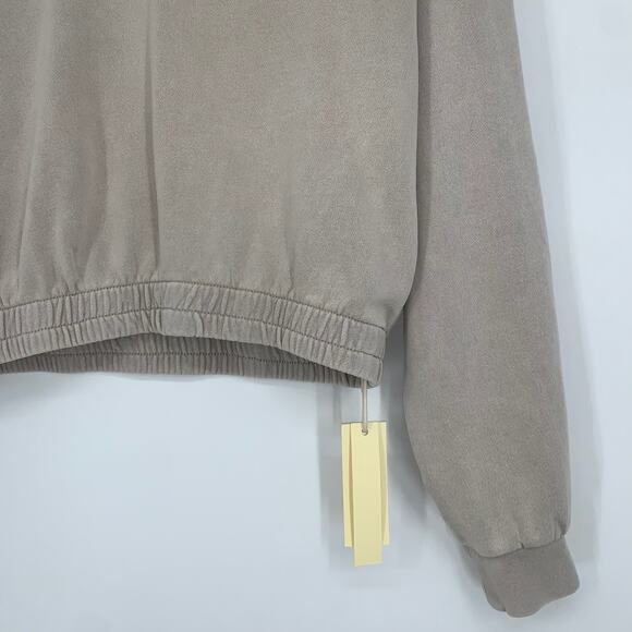 Blank NYC Shoulder Pad Sweatshirt Cropped V-neck Pullover Strong Shoulder Top, M - Picture 6 of 9